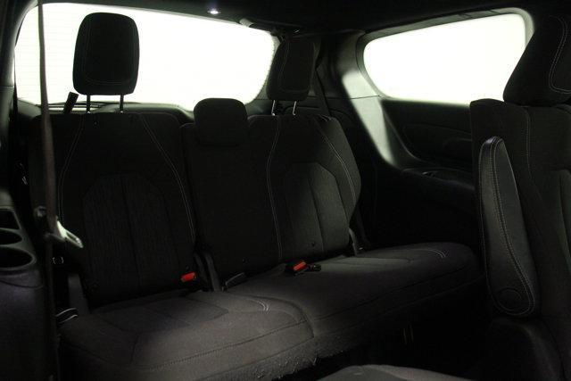 used 2021 Chrysler Pacifica Hybrid car, priced at $29,962