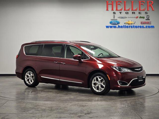 used 2019 Chrysler Pacifica car, priced at $15,962