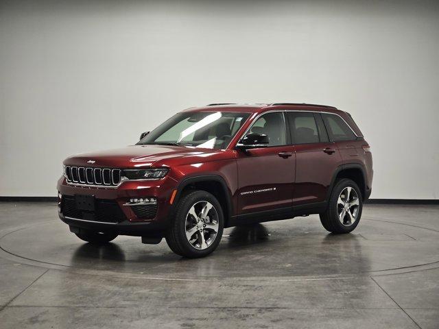 new 2025 Jeep Grand Cherokee car, priced at $50,120