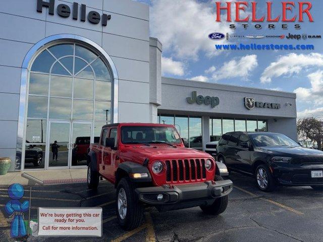 used 2020 Jeep Gladiator car, priced at $27,462