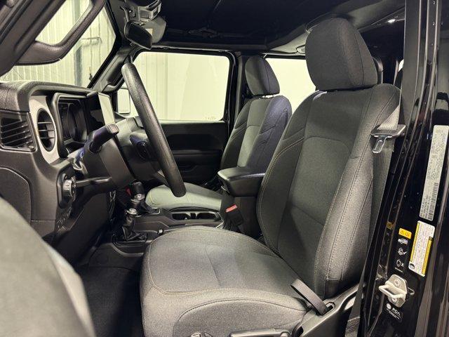 used 2024 Jeep Gladiator car, priced at $34,462