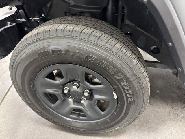 used 2024 Jeep Gladiator car, priced at $34,462