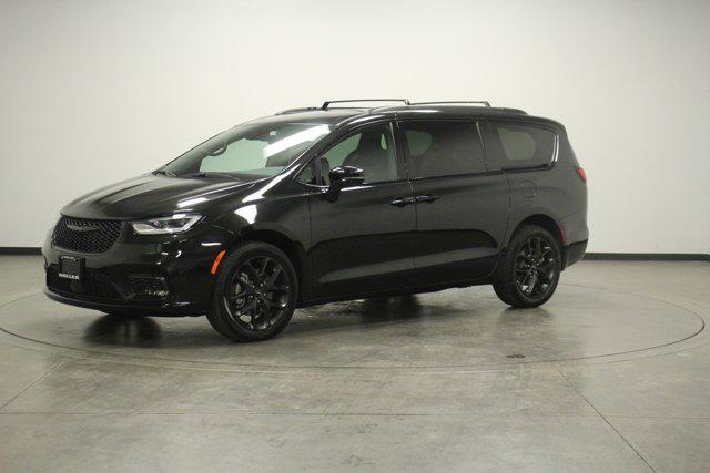 used 2023 Chrysler Pacifica car, priced at $44,962