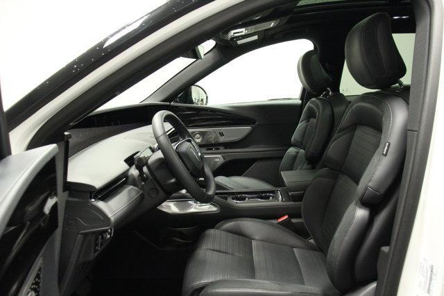 new 2025 Lincoln Nautilus car, priced at $72,910