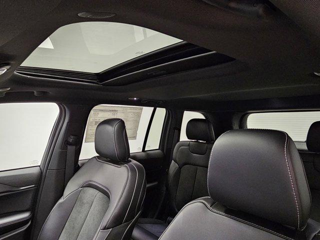 new 2025 Jeep Grand Cherokee car, priced at $48,205