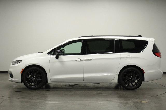 used 2024 Chrysler Pacifica car, priced at $35,462