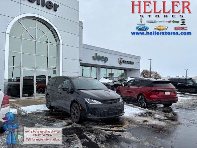 used 2020 Chrysler Pacifica car, priced at $17,462