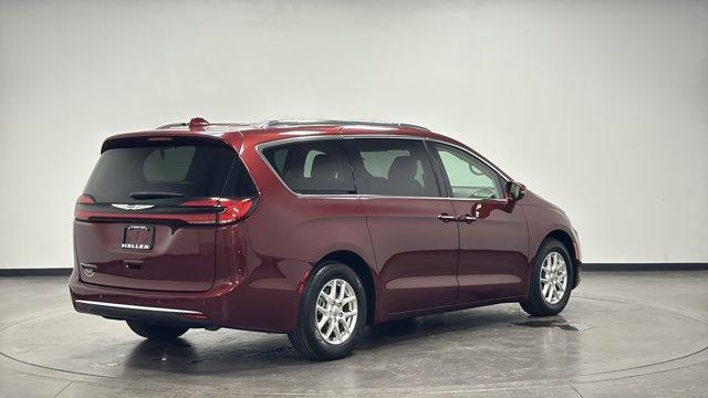 used 2021 Chrysler Pacifica car, priced at $24,962