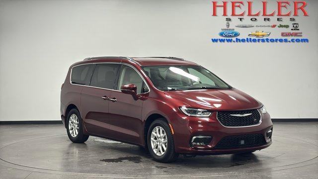 used 2021 Chrysler Pacifica car, priced at $24,962