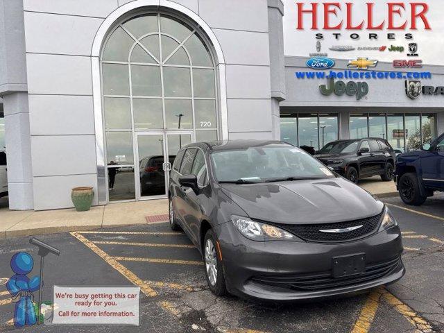 used 2019 Chrysler Pacifica car, priced at $15,962