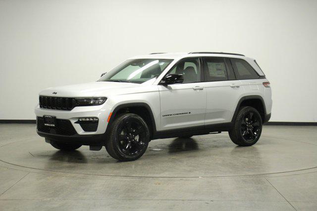 new 2024 Jeep Grand Cherokee car, priced at $53,020