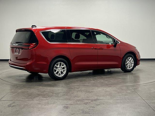 new 2026 Chrysler Pacifica car, priced at $46,235