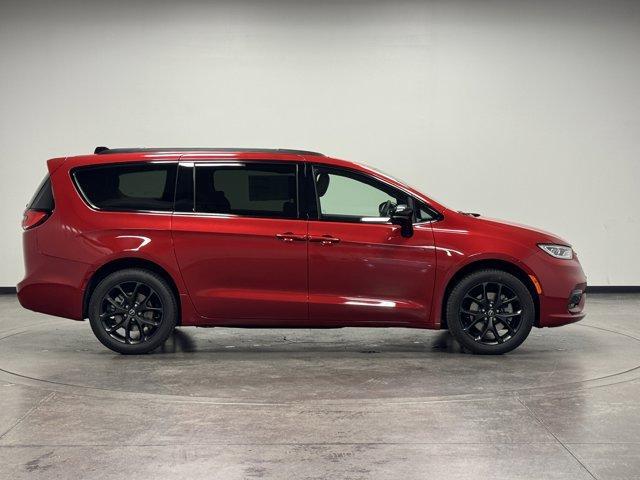 new 2026 Chrysler Pacifica car, priced at $57,150