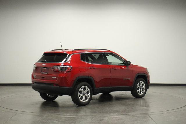 new 2025 Jeep Compass car, priced at $33,035