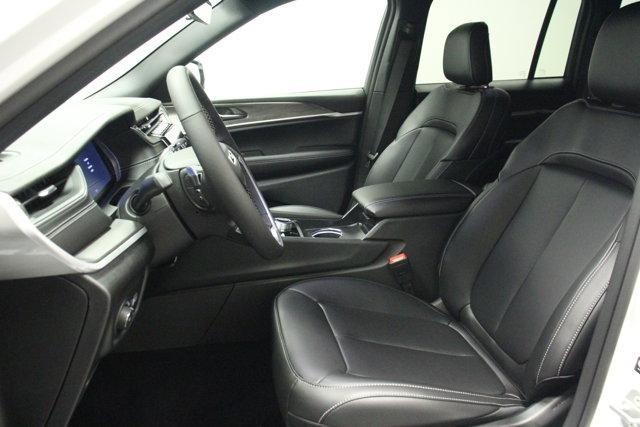 new 2025 Jeep Grand Cherokee car, priced at $49,625