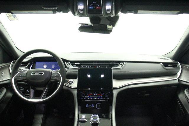 new 2025 Jeep Grand Cherokee car, priced at $49,625