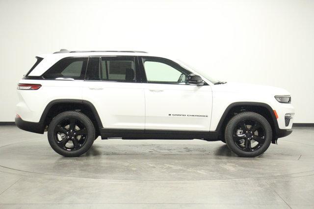 new 2025 Jeep Grand Cherokee car, priced at $49,625