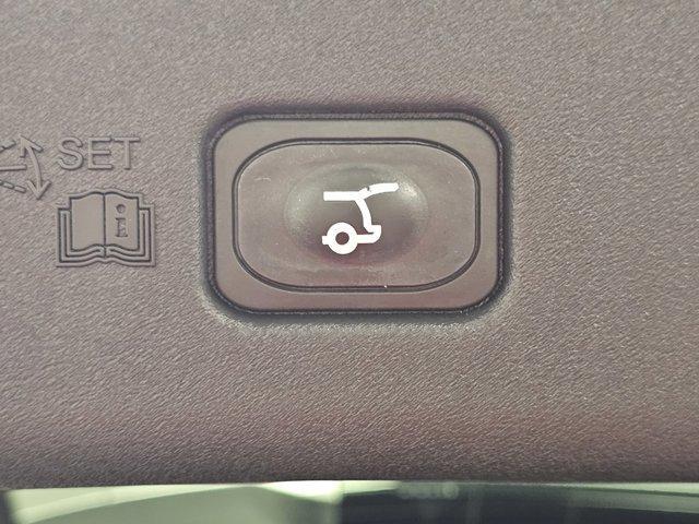 used 2024 Lincoln Nautilus car, priced at $42,962