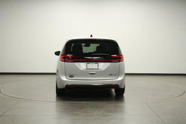 used 2023 Chrysler Pacifica Hybrid car, priced at $34,962