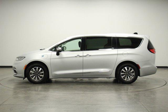 used 2023 Chrysler Pacifica Hybrid car, priced at $34,962