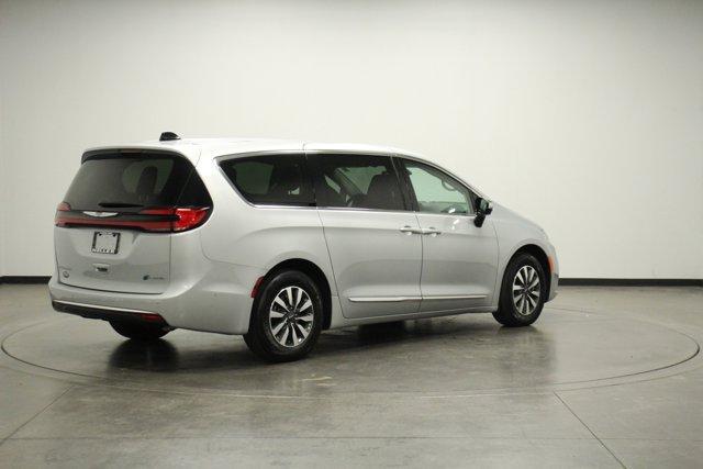 used 2023 Chrysler Pacifica Hybrid car, priced at $34,962