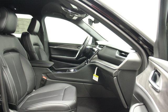 new 2025 Jeep Grand Cherokee car, priced at $51,115