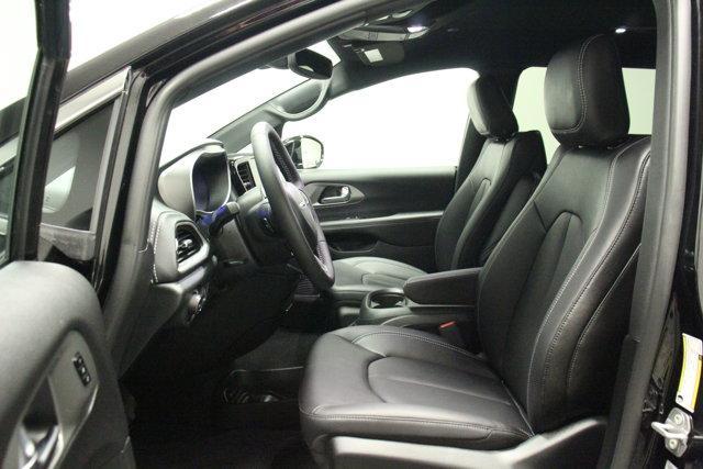 used 2025 Chrysler Pacifica Hybrid car, priced at $41,962