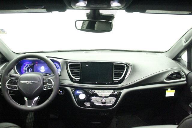 used 2025 Chrysler Pacifica Hybrid car, priced at $41,962