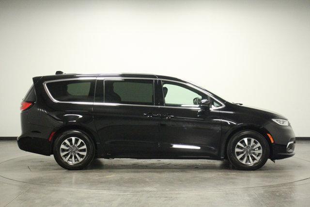used 2025 Chrysler Pacifica Hybrid car, priced at $41,962