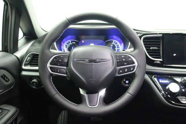 used 2025 Chrysler Pacifica Hybrid car, priced at $41,962