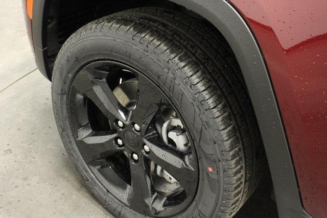 new 2025 Jeep Grand Cherokee L car, priced at $52,220