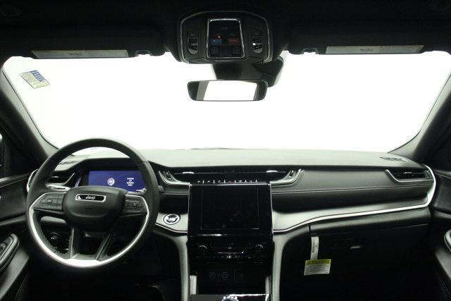 new 2025 Jeep Grand Cherokee car, priced at $48,175