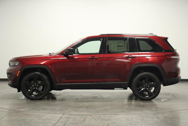 new 2025 Jeep Grand Cherokee car, priced at $48,175