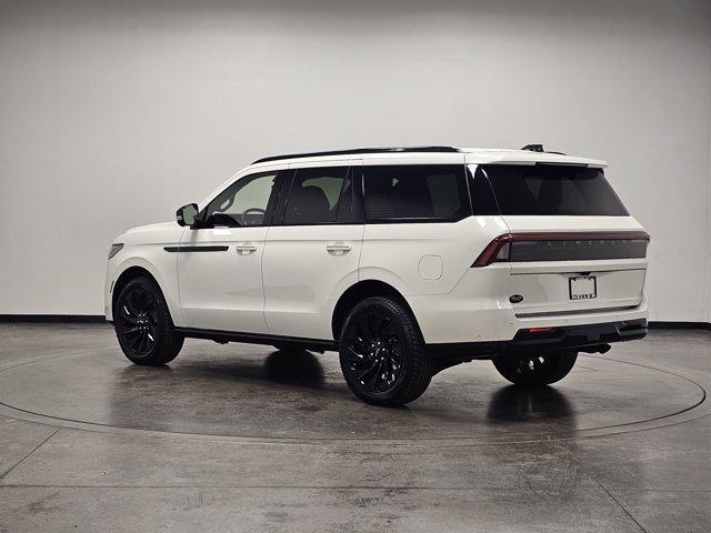 new 2025 Lincoln Navigator car, priced at $109,940