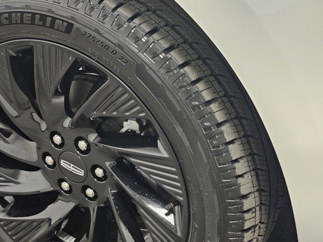new 2025 Lincoln Navigator car, priced at $109,940