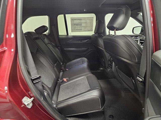 new 2025 Jeep Grand Cherokee car, priced at $46,730