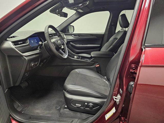 new 2025 Jeep Grand Cherokee car, priced at $46,730