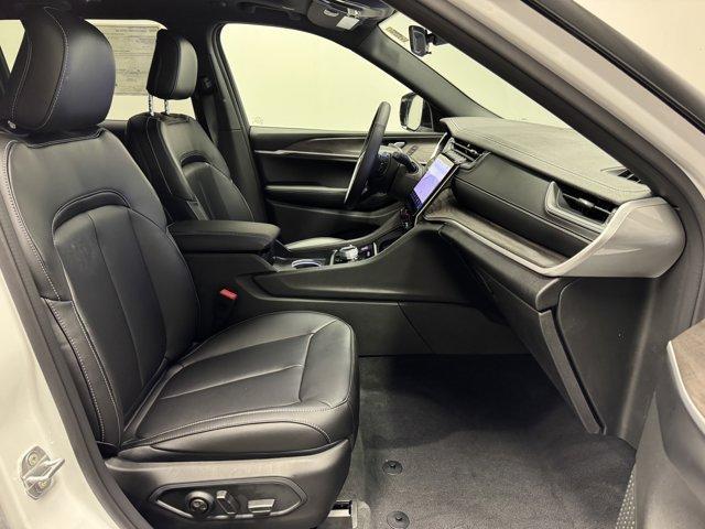 new 2025 Jeep Grand Cherokee car, priced at $53,140