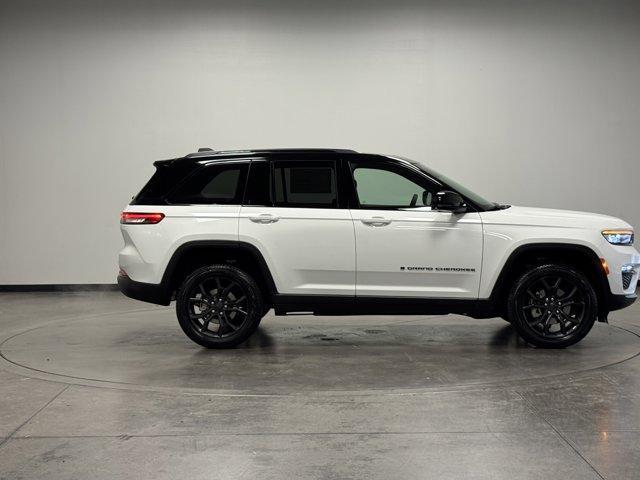 new 2025 Jeep Grand Cherokee car, priced at $53,140