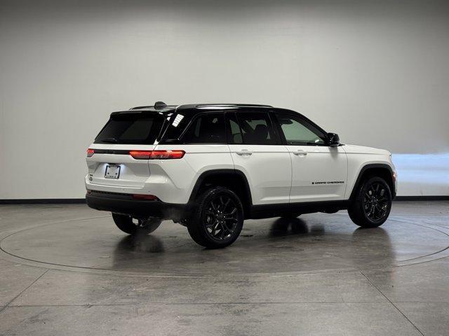 new 2025 Jeep Grand Cherokee car, priced at $53,140