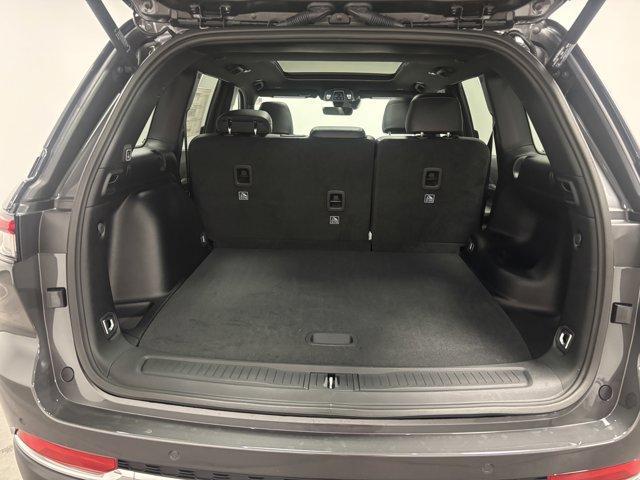 new 2025 Jeep Grand Cherokee car, priced at $50,220