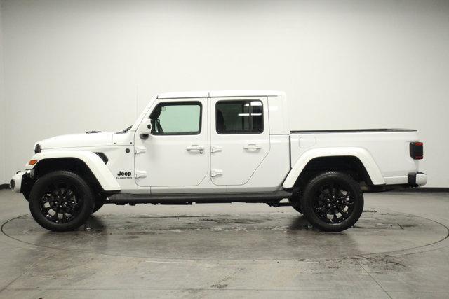 used 2021 Jeep Gladiator car, priced at $33,462