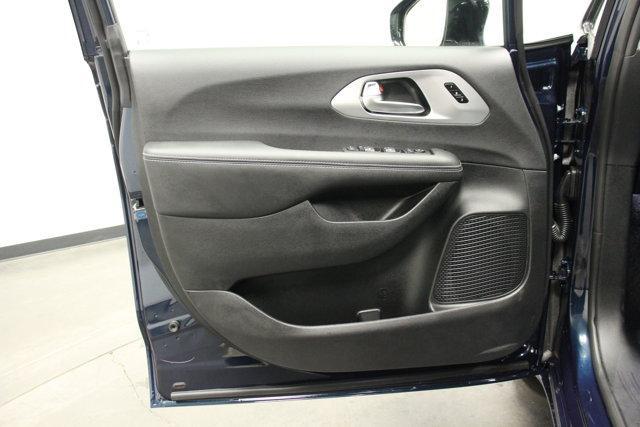 new 2025 Chrysler Pacifica car, priced at $56,335