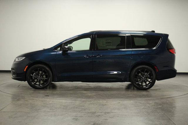 new 2025 Chrysler Pacifica car, priced at $56,335