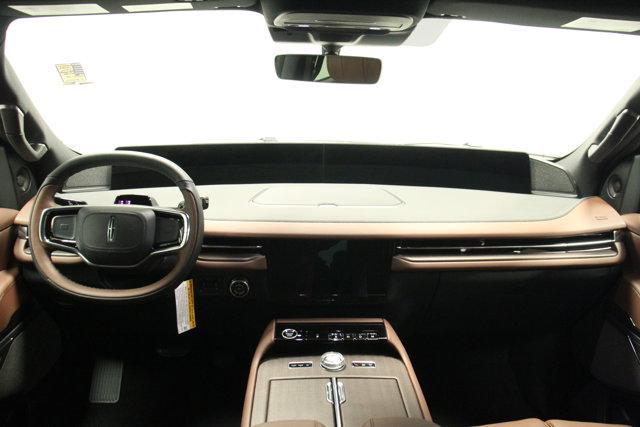 new 2025 Lincoln Navigator car, priced at $103,310