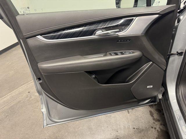 used 2025 Cadillac XT6 car, priced at $45,962