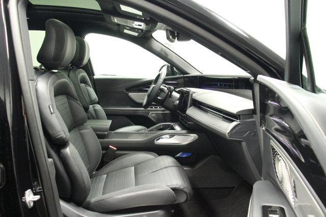 new 2025 Lincoln Nautilus car, priced at $72,160