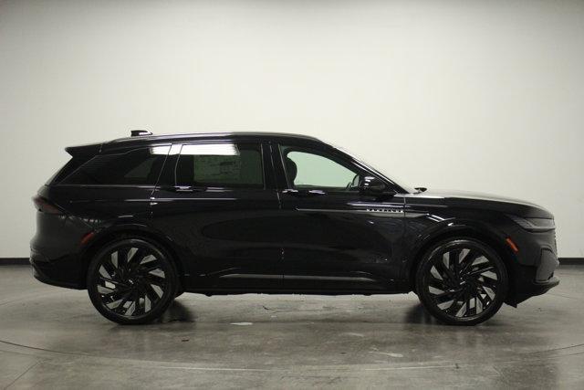 new 2025 Lincoln Nautilus car, priced at $72,160