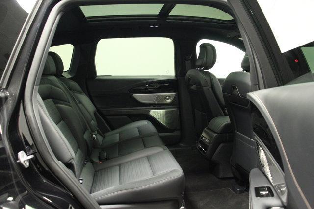 new 2025 Lincoln Nautilus car, priced at $72,160