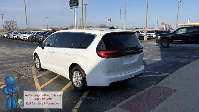 used 2024 Chrysler Pacifica car, priced at $35,962